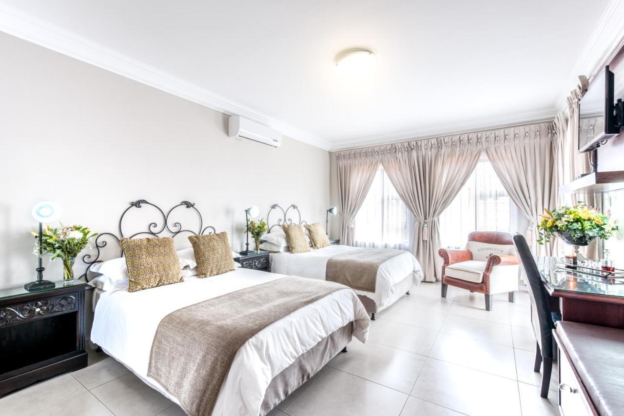 Adato Guesthouse ポチェフストルーム エクステリア 写真